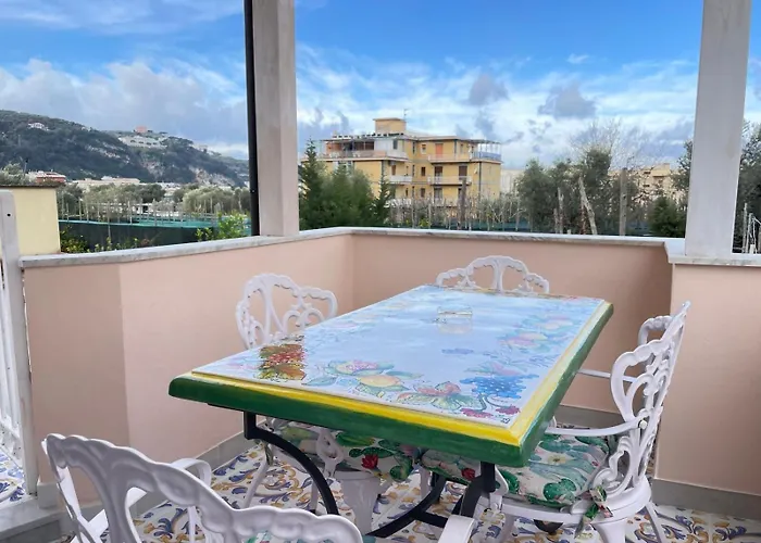 Eliana Holiday Sorrento شقة *