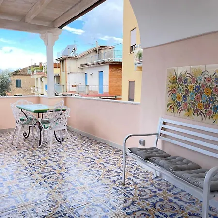 Eliana Holiday Sorrento アパート