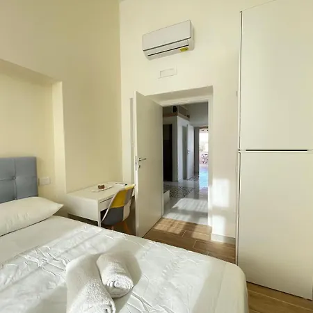 Eliana Holiday Sorrento Apartament *