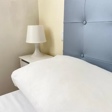 Eliana Holiday Sorrento アパート