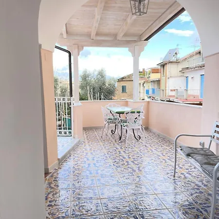 アパート Eliana Holiday Sorrento ソレント