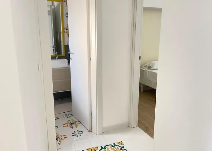 Eliana Holiday Sorrento Apartament *