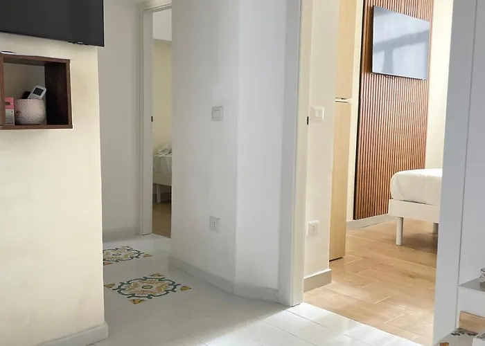 Eliana Holiday Sorrento Apartament